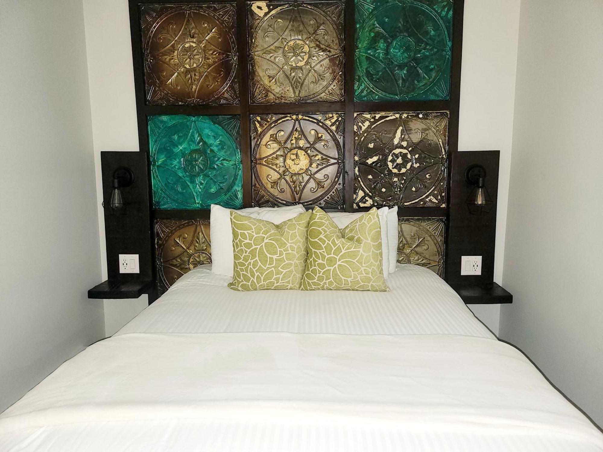 Heart & Hops Brewery Suites Kingsville Luaran gambar
